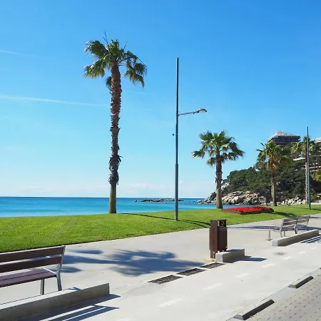 Διαμέρισμα Cozy Flat Over The Beach! *